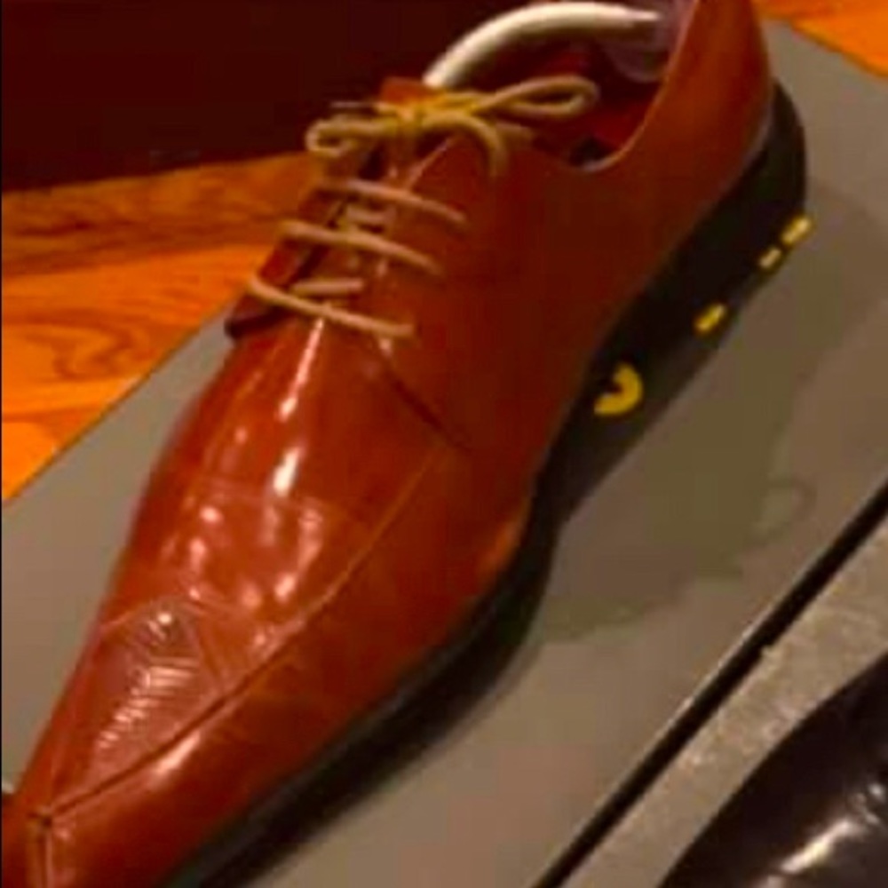 Zota Rust Lace Up Size 11M